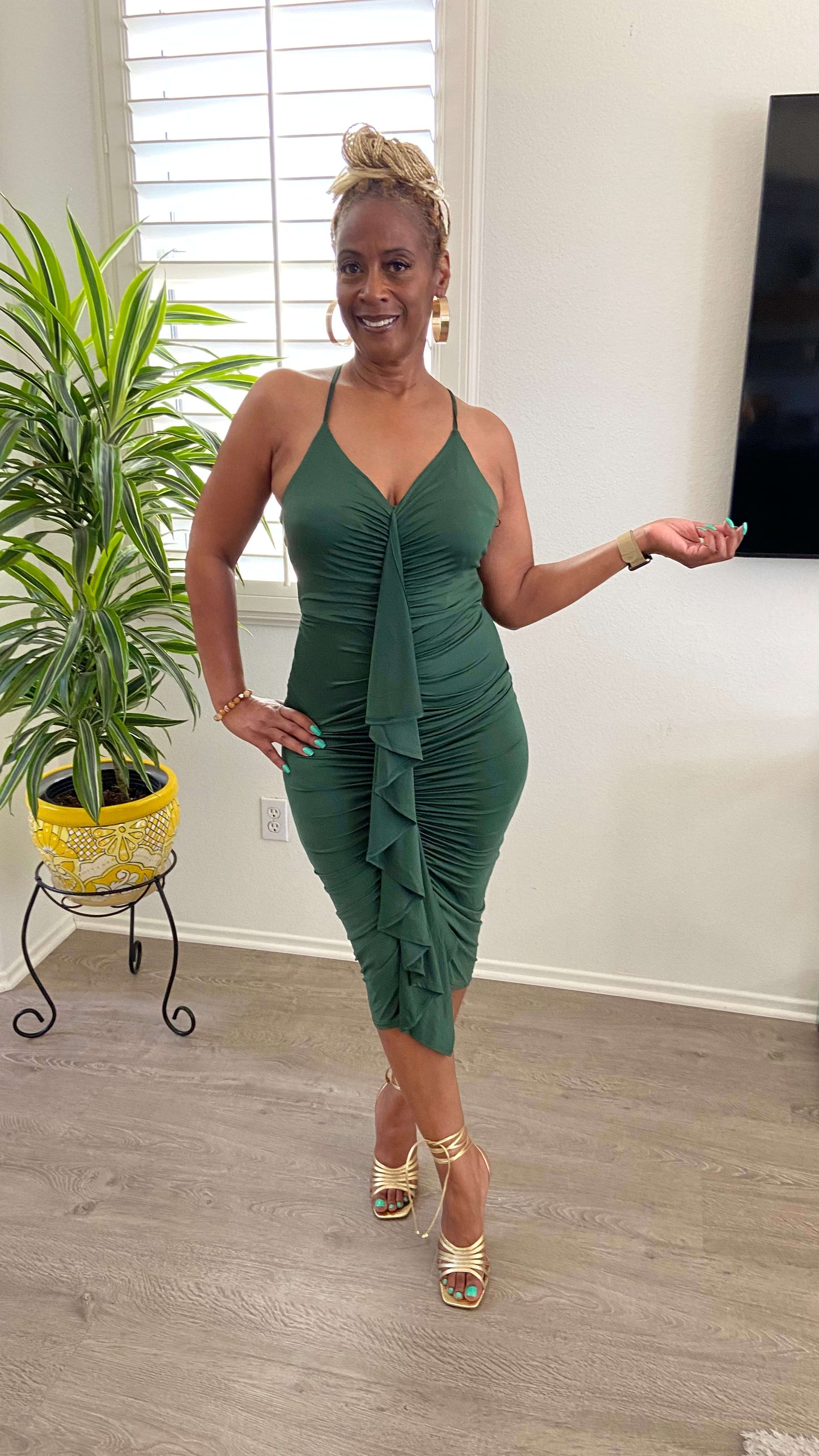 V-neck Ruffled front
