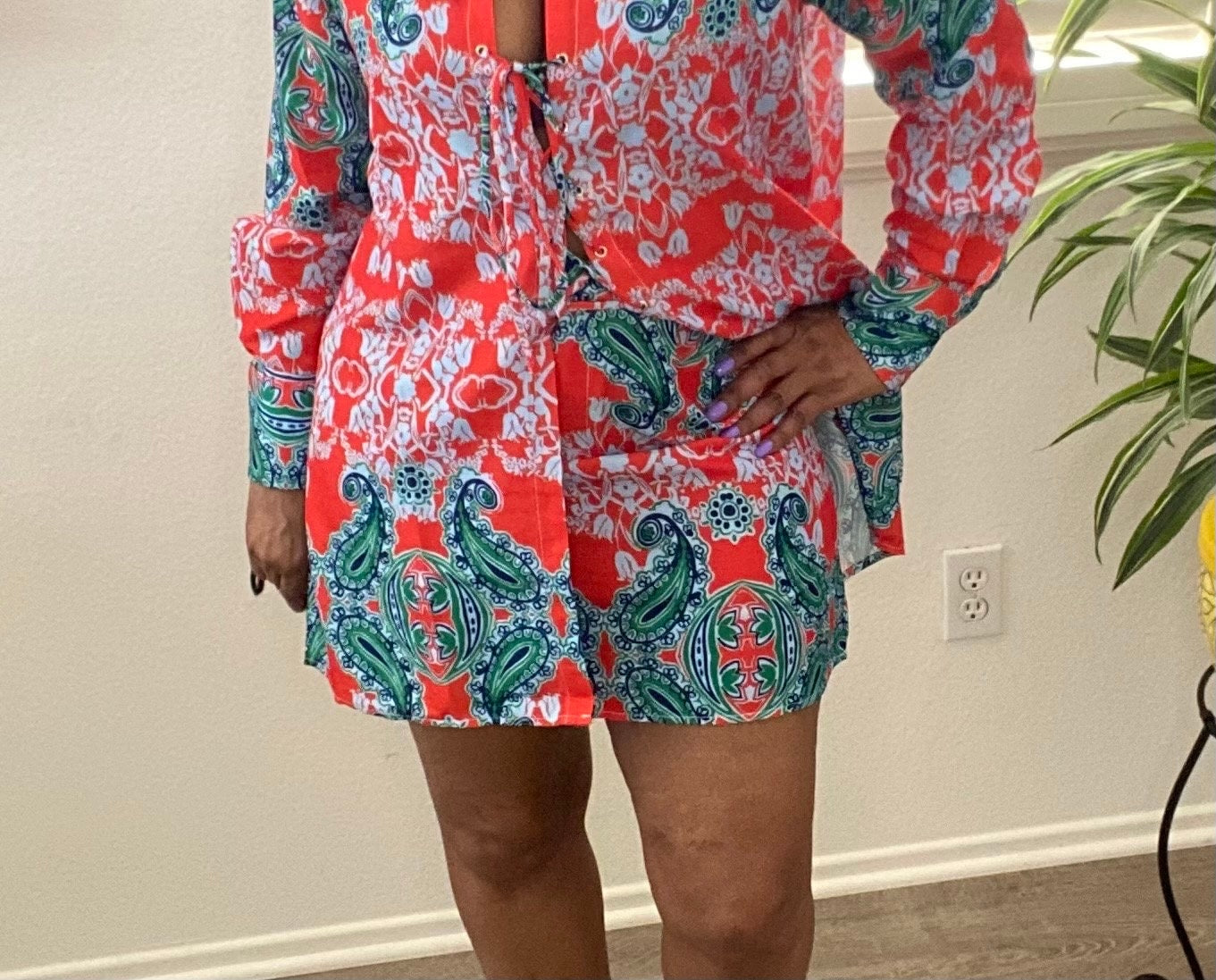 Paisley printed mini skirt (Runs Small please see measurements in description)